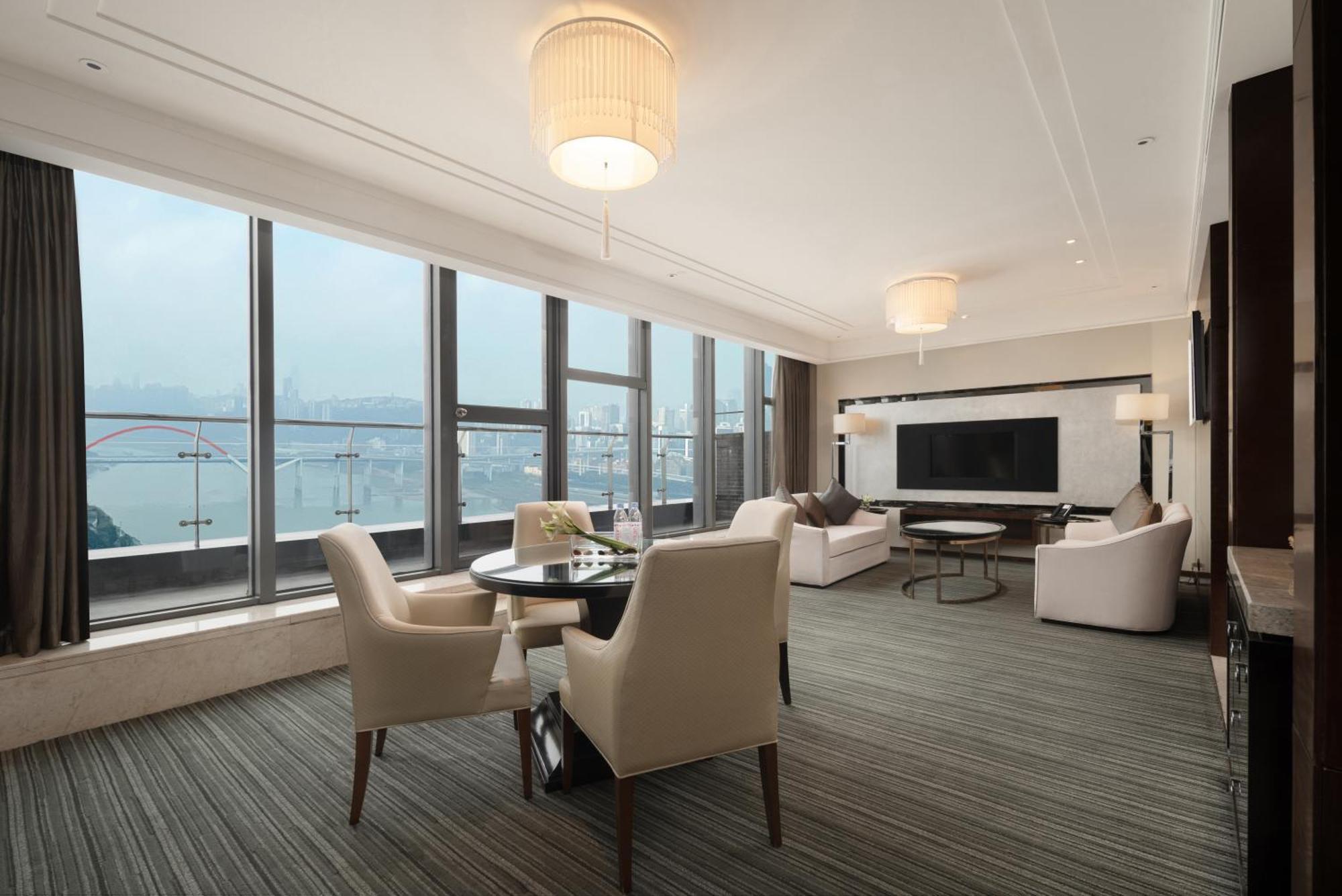 Radisson Blu Plaza Chongqing - Free 2 Bottle Of Local Beer Per Room During Stay Kültér fotó