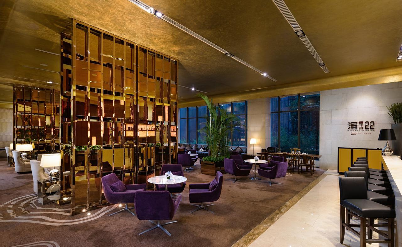 Radisson Blu Plaza Chongqing - Free 2 Bottle Of Local Beer Per Room During Stay Kültér fotó